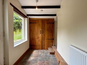 Entrance hall- click for photo gallery